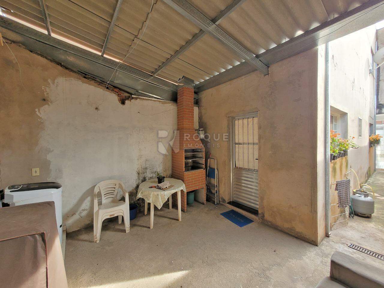 Casa Residencial à venda no bairro Jardim dos Jequitibás: Quintal