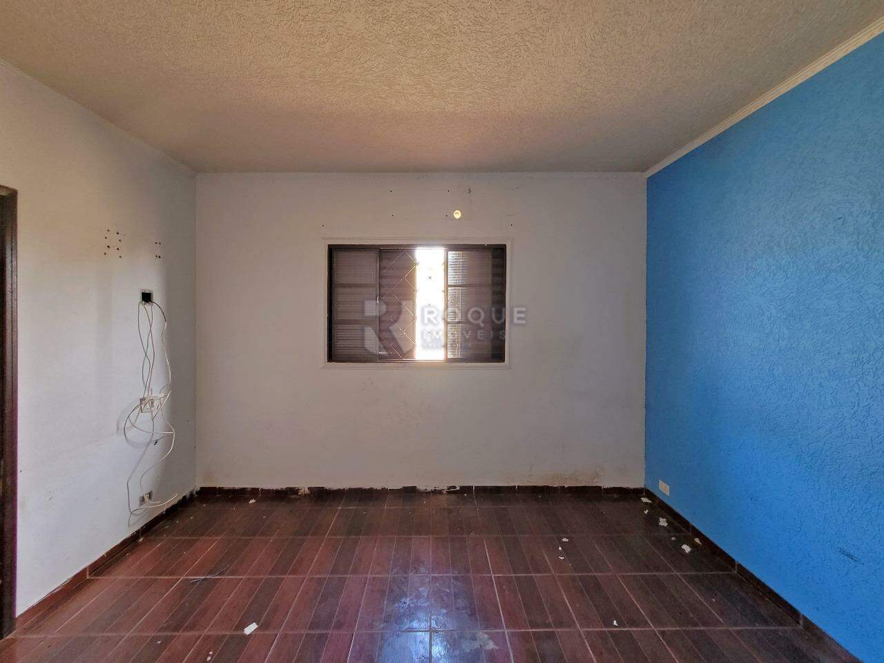 Casa Residencial à venda no bairro Jardim Gustavo Peccinini: Suíte