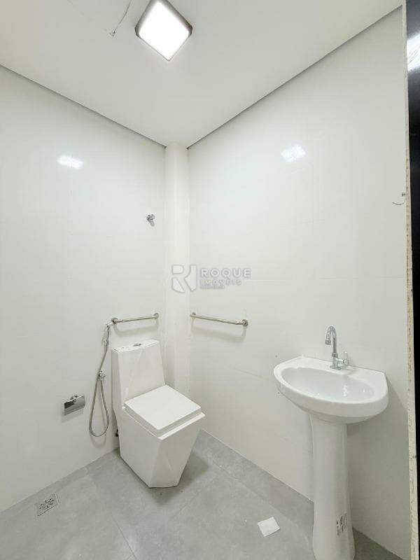 Barracão/Galpão para aluguel no bairro Jardim Lagoa Nova: Wc 01