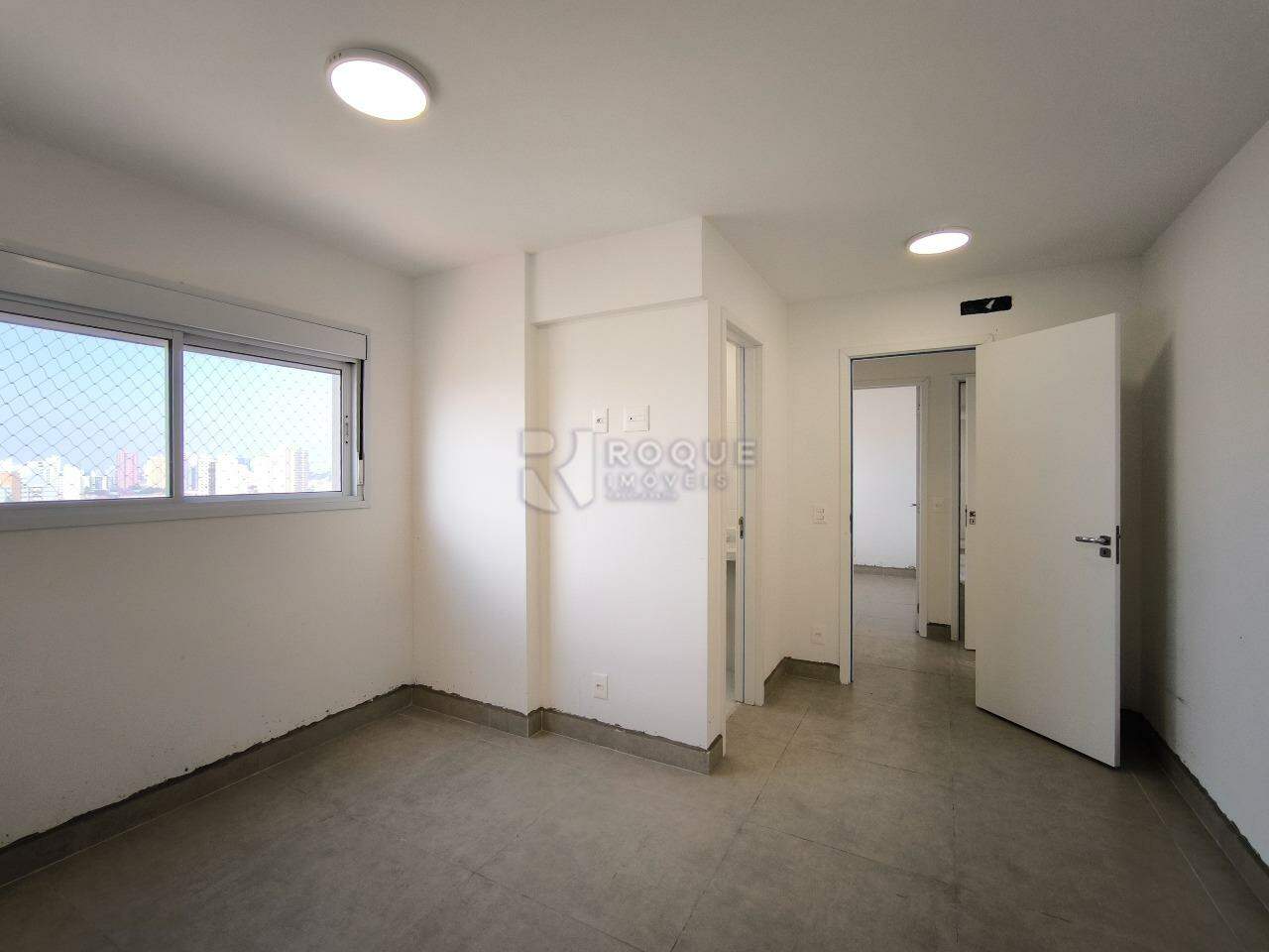 Apartamento à venda no bairro Vila Primavera: SUÍTE