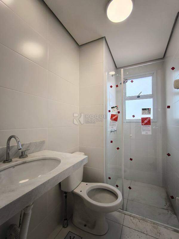 Apartamento à venda no bairro Vila Primavera: BANHEIRO SOCIAL