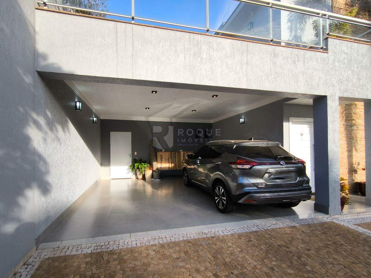 Casa em condomínio à venda no bairro Residencial Jardim dos Ipês: GARAGEM
