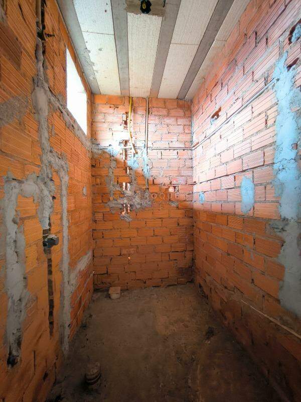 Casa Residencial à venda no bairro Jardim Sao Luiz: WC SUÍTE 1