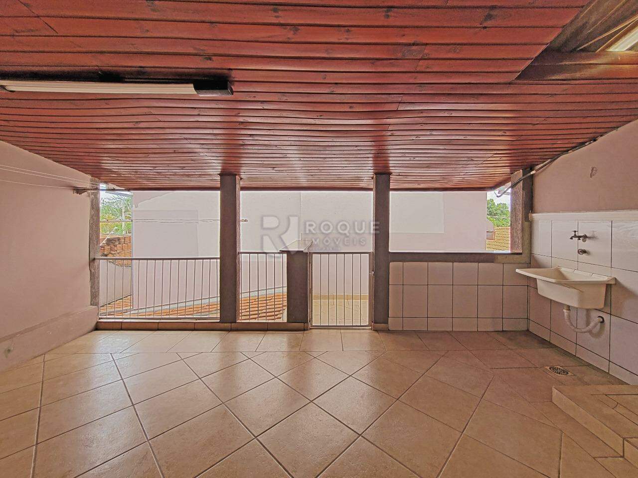 Casa Residencial para aluguel no bairro Jardim Planalto: Quintal 