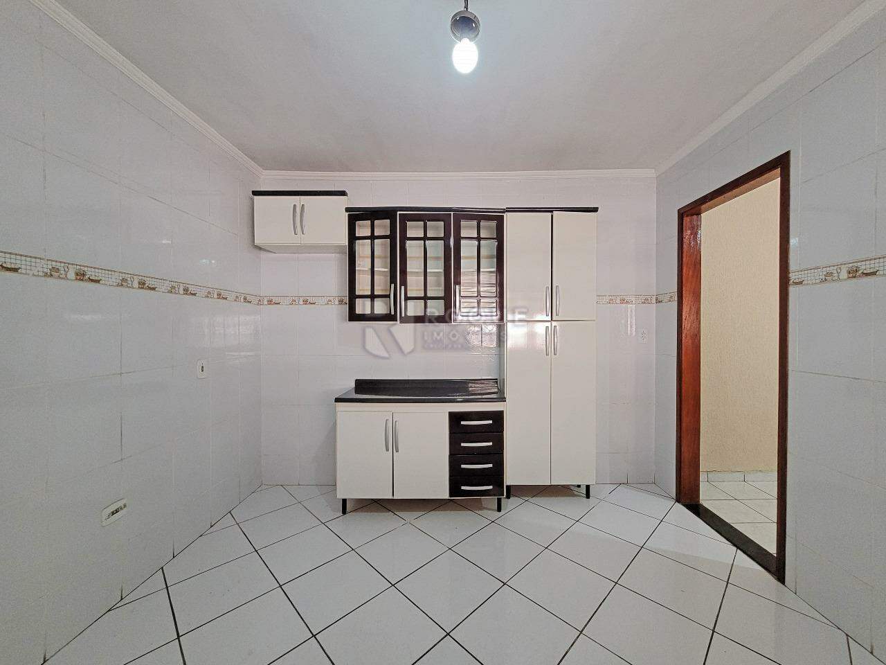 Casa Residencial para aluguel no bairro Jardim Planalto: Cozinha
