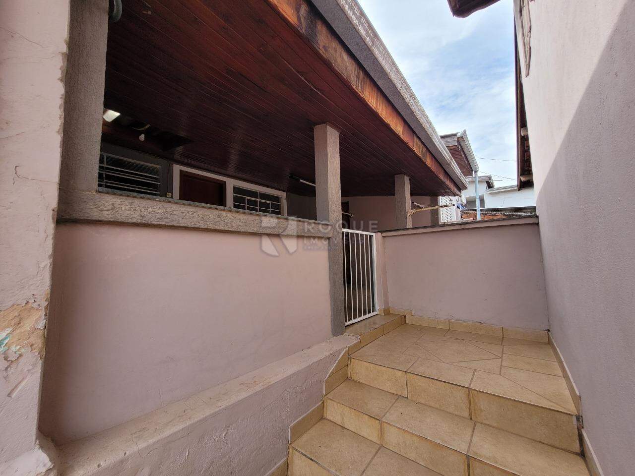 Casa Residencial para aluguel no bairro Jardim Planalto: Entrada 