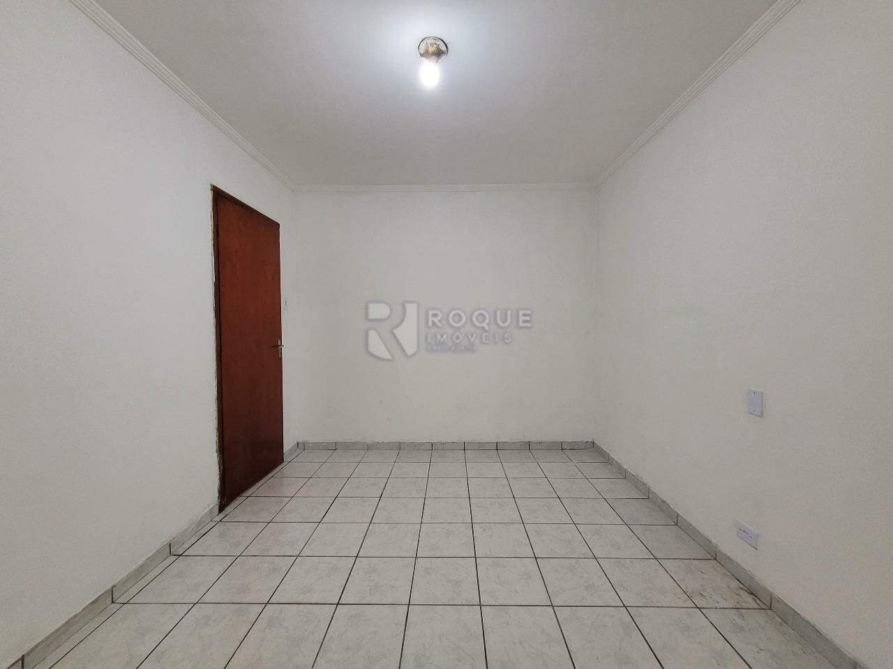 Casa Residencial para aluguel no bairro Jardim Planalto: Dormitório 01