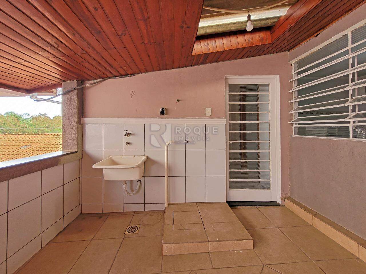 Casa Residencial para aluguel no bairro Jardim Planalto: Área de serviço