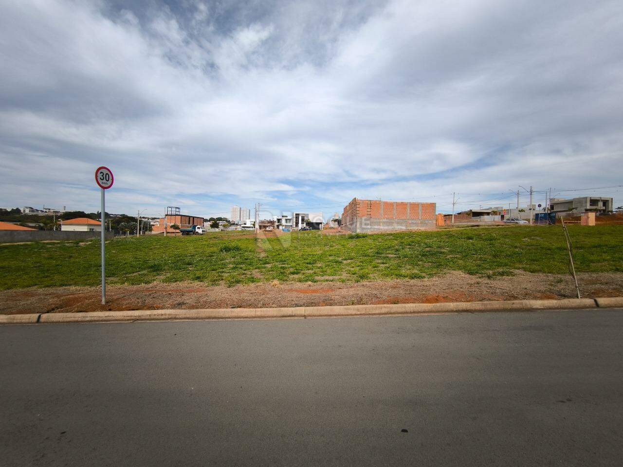 Terreno em condomínio à venda no bairro Jardim Cidade Universitária II: 