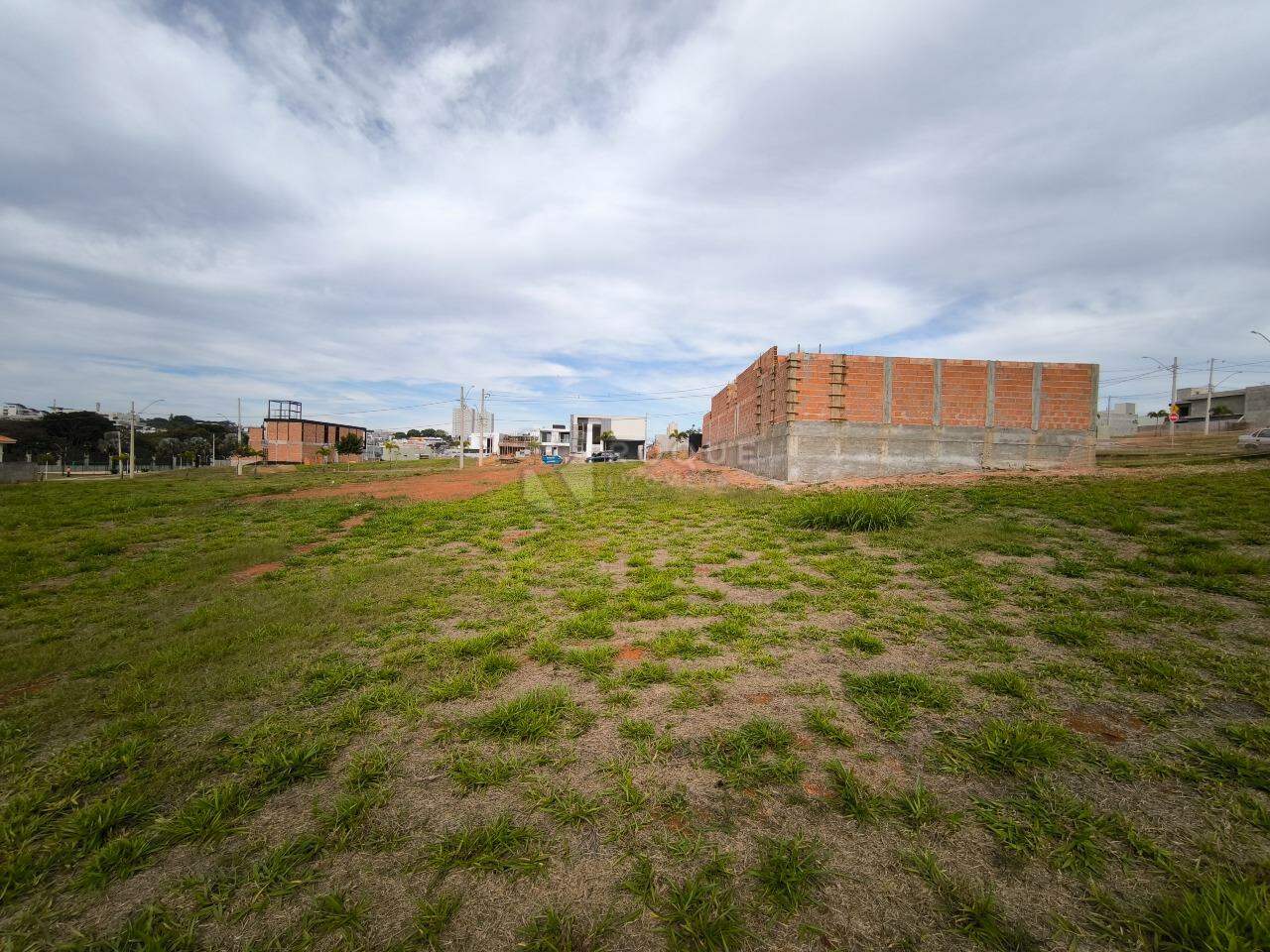Terreno em condomínio à venda no bairro Jardim Cidade Universitária II: 