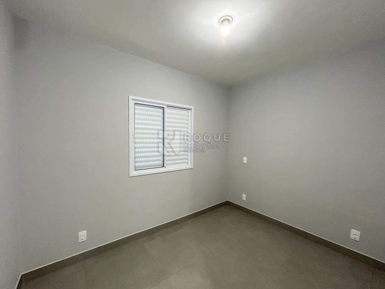 Apartamento para aluguel no bairro Jardim Santa Adélia: Dormitório 1
