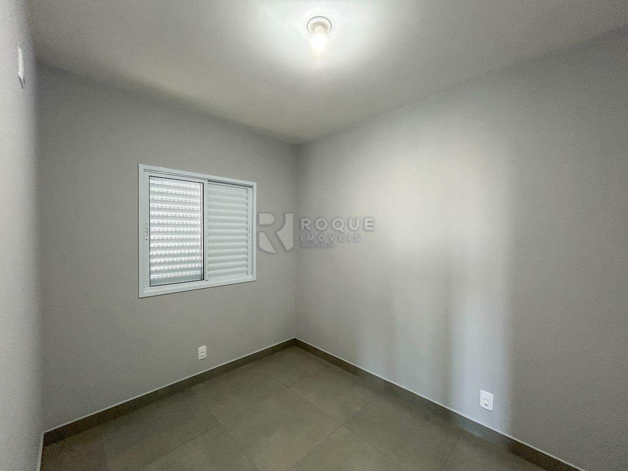 Apartamento para aluguel no bairro Jardim Santa Adélia: Dormitório 2 suíte