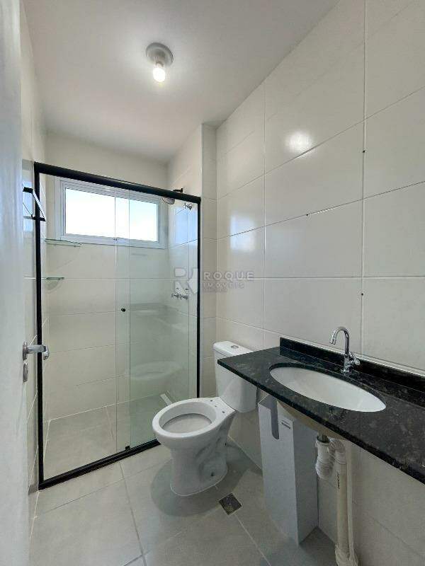 Apartamento para aluguel no bairro Jardim Santa Adélia: WC suíte