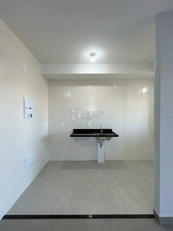 Apartamento para aluguel no bairro Jardim Santa Adélia: Cozinha