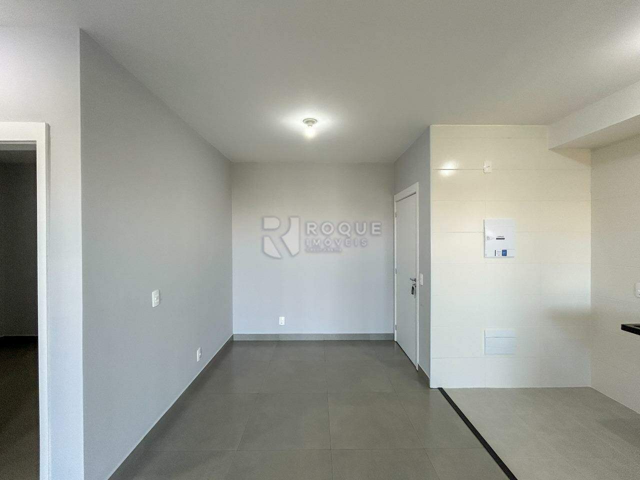 Apartamento para aluguel no bairro Jardim Santa Adélia: Sala
