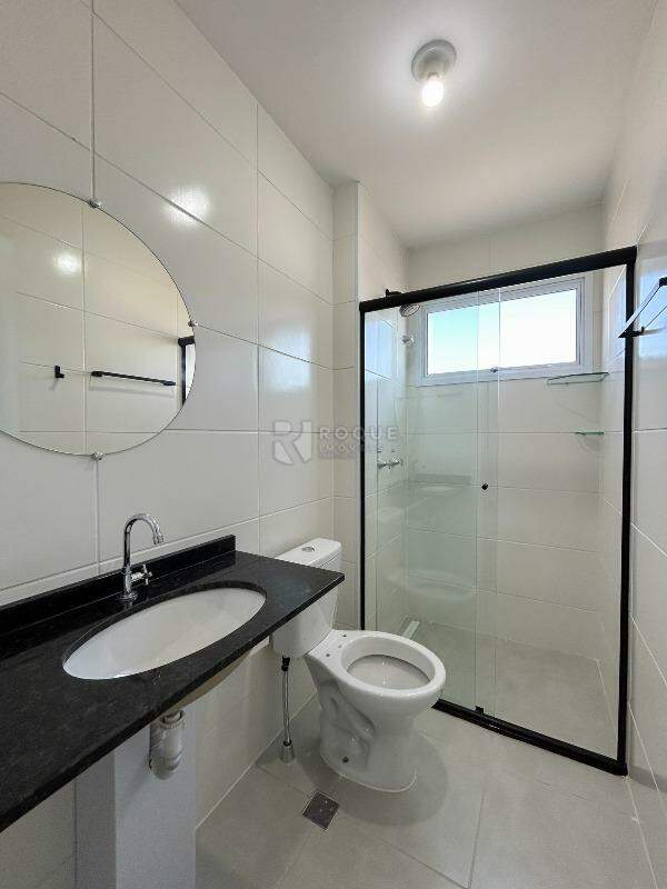 Apartamento para aluguel no bairro Jardim Santa Adélia: WC social