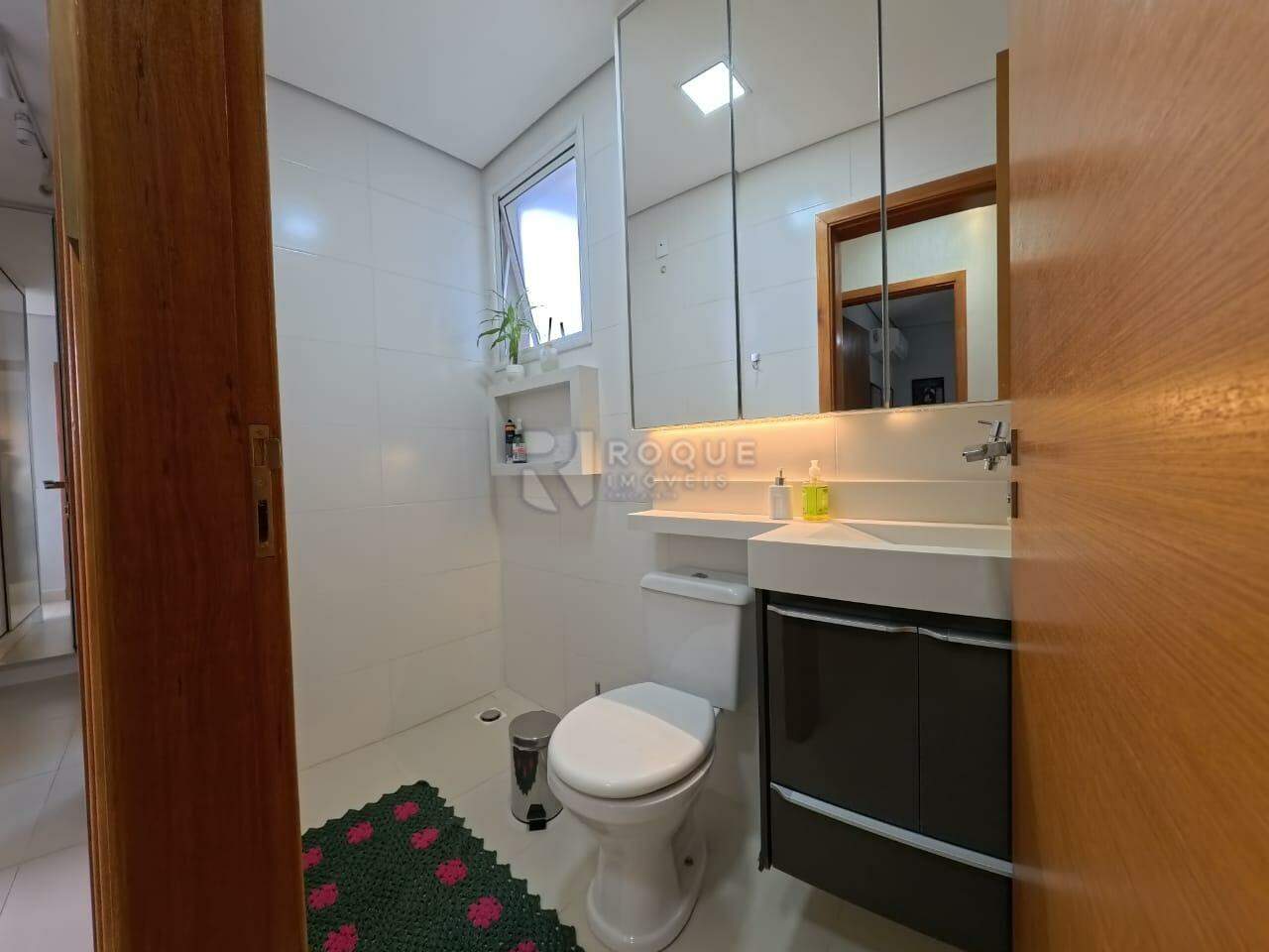 Apartamento à venda no bairro Vila Limeiranea: