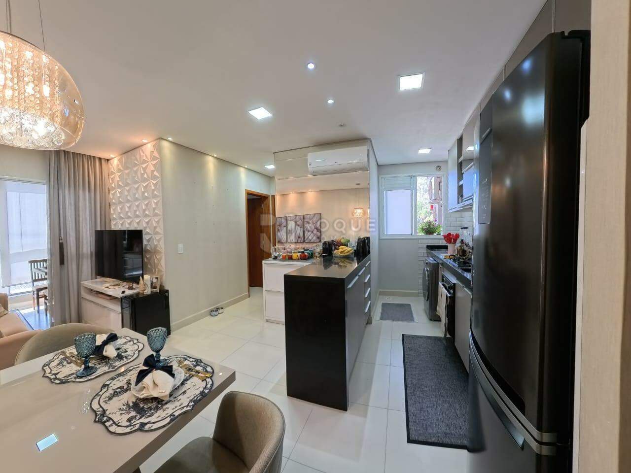 Apartamento à venda no bairro Vila Limeiranea: 