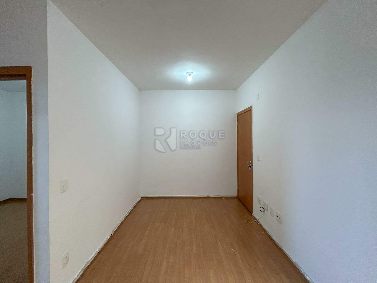 Apartamento para aluguel no bairro Jardim Campo Belo: Sala