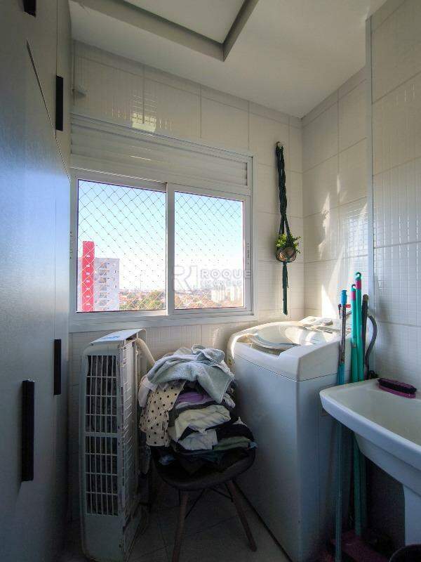 Apartamento à venda no bairro Chácaras Antonieta: LAVANDERIA