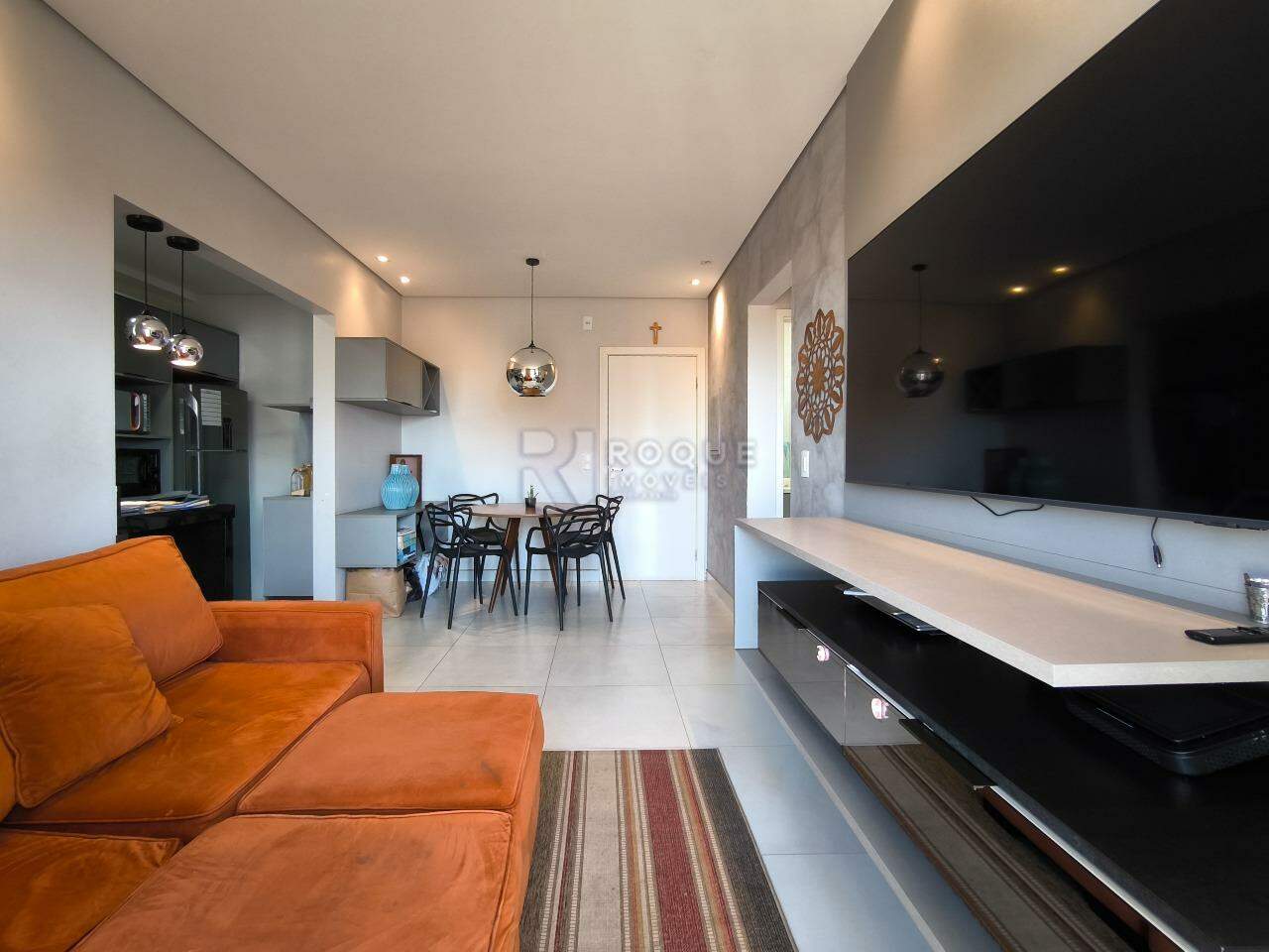 Apartamento à venda no bairro Chácaras Antonieta: SALA DE ESTAR