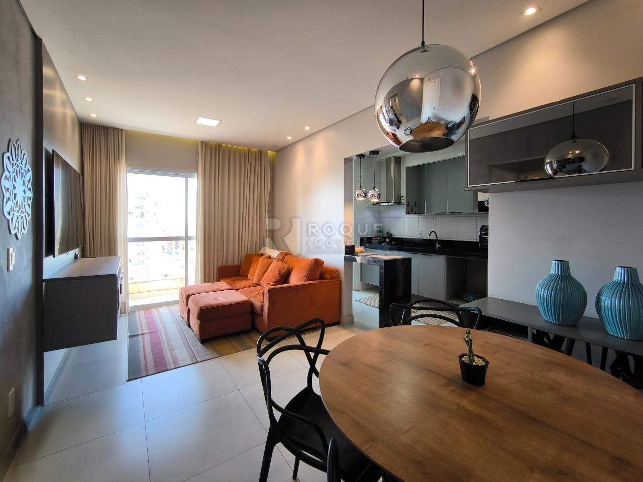 Apartamento à venda no bairro Chácaras Antonieta: SALA DE JANTAR