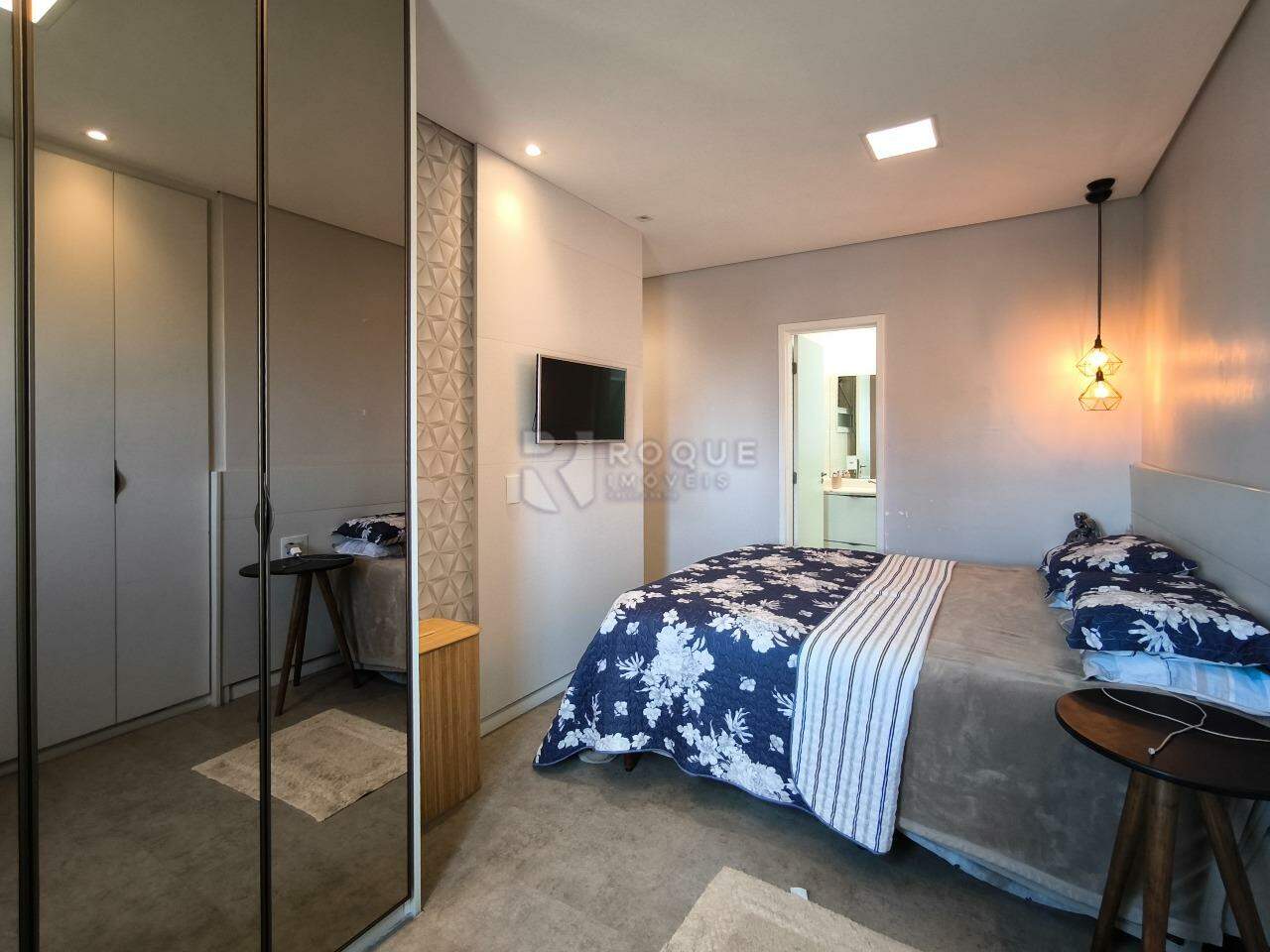 Apartamento à venda no bairro Chácaras Antonieta: SUÍTE