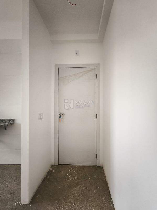 Apartamento à venda no bairro Jardim Ouro Verde: HALL DE ENTRADA