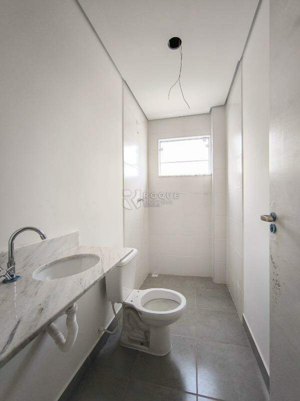 Apartamento à venda no bairro Jardim Ouro Verde: BANHEIRO SOCIAL