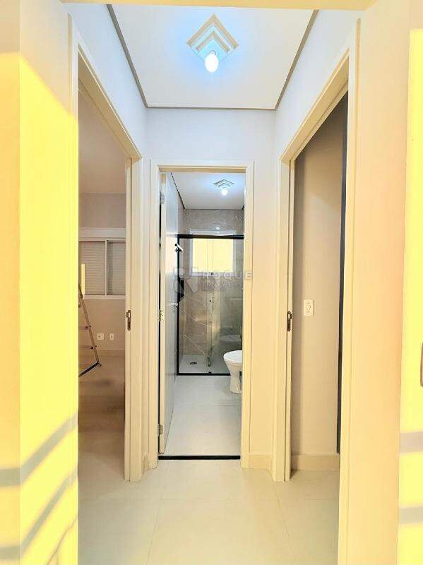 Apartamento para aluguel no bairro Jardim do Lago: Hall