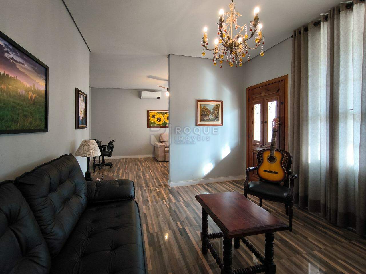 Casa em condomínio à venda no bairro Residenciais Fazenda Itapema: SALA DE ESTAR