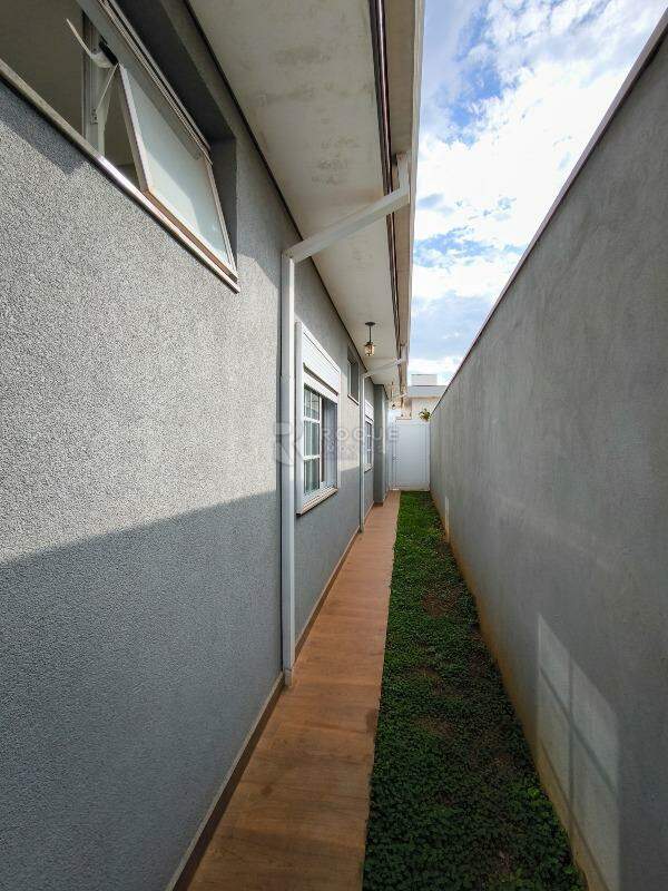 Casa em condomínio à venda no bairro Residenciais Fazenda Itapema: LATERAL EXTERNA