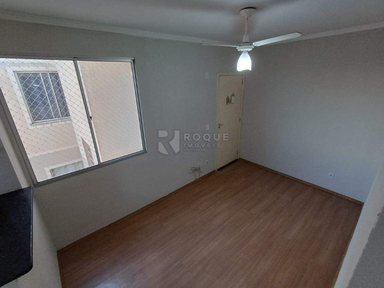 Apartamento à venda no bairro Jardim do Lago: