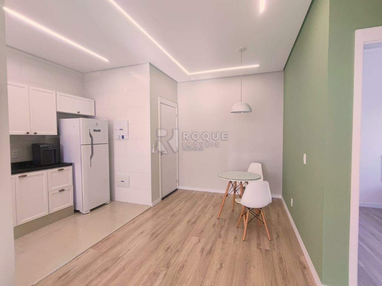 Apartamento para aluguel no bairro Jardim Santa Adélia: Sala