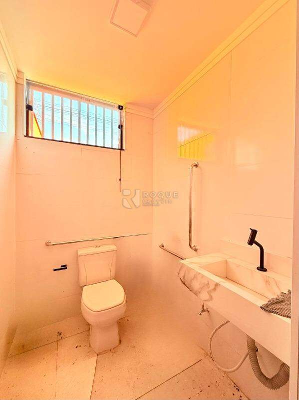 Salão para aluguel no bairro Jardim Marajoara: Wc Social