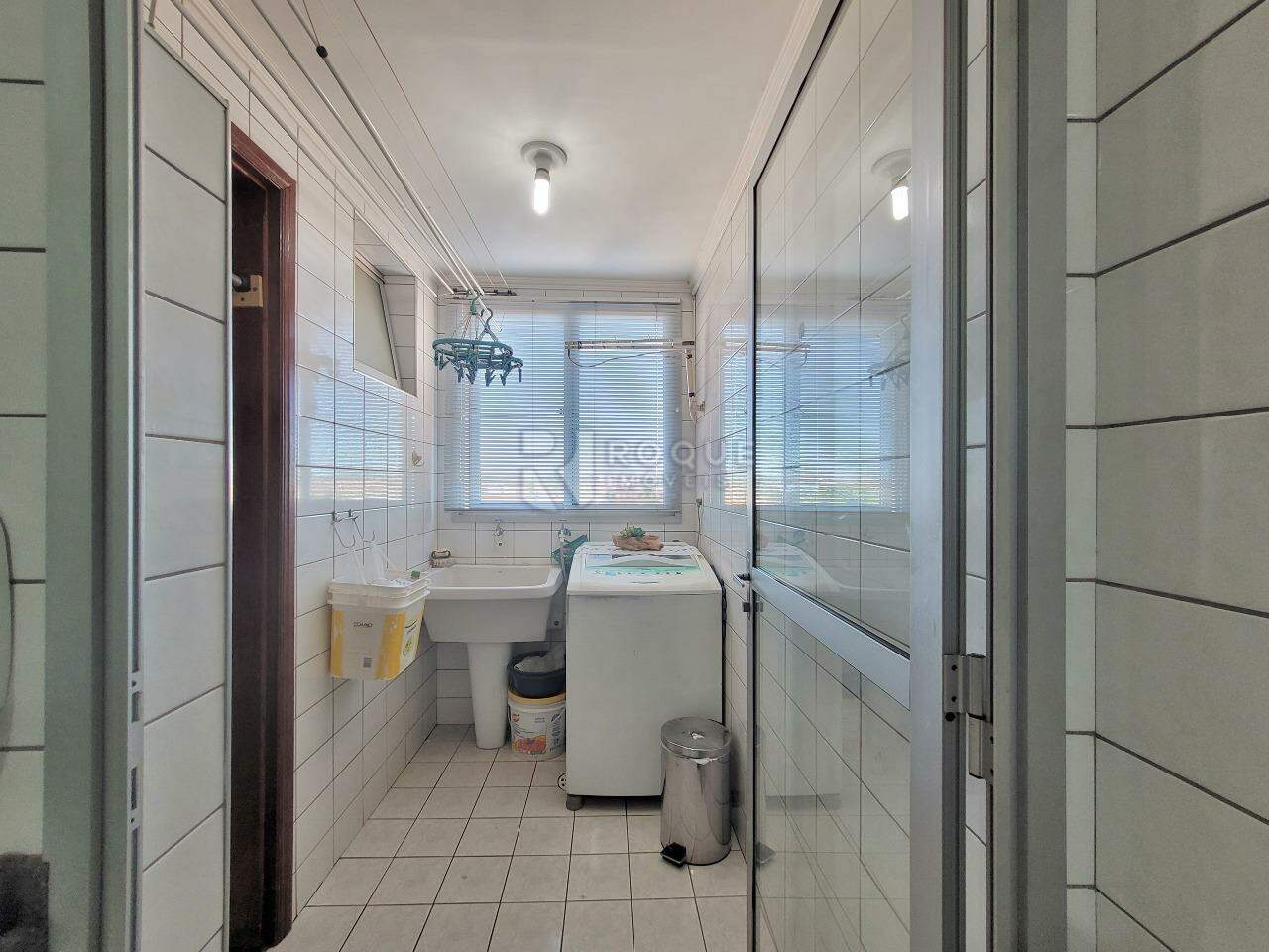 Apartamento para aluguel no bairro Vila Camargo: LAVANDERIA