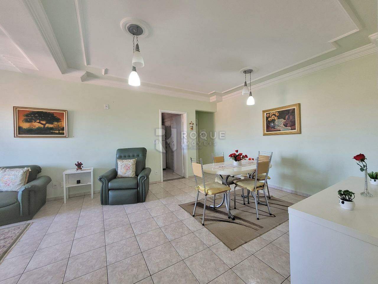 Apartamento para aluguel no bairro Vila Camargo: SALA 