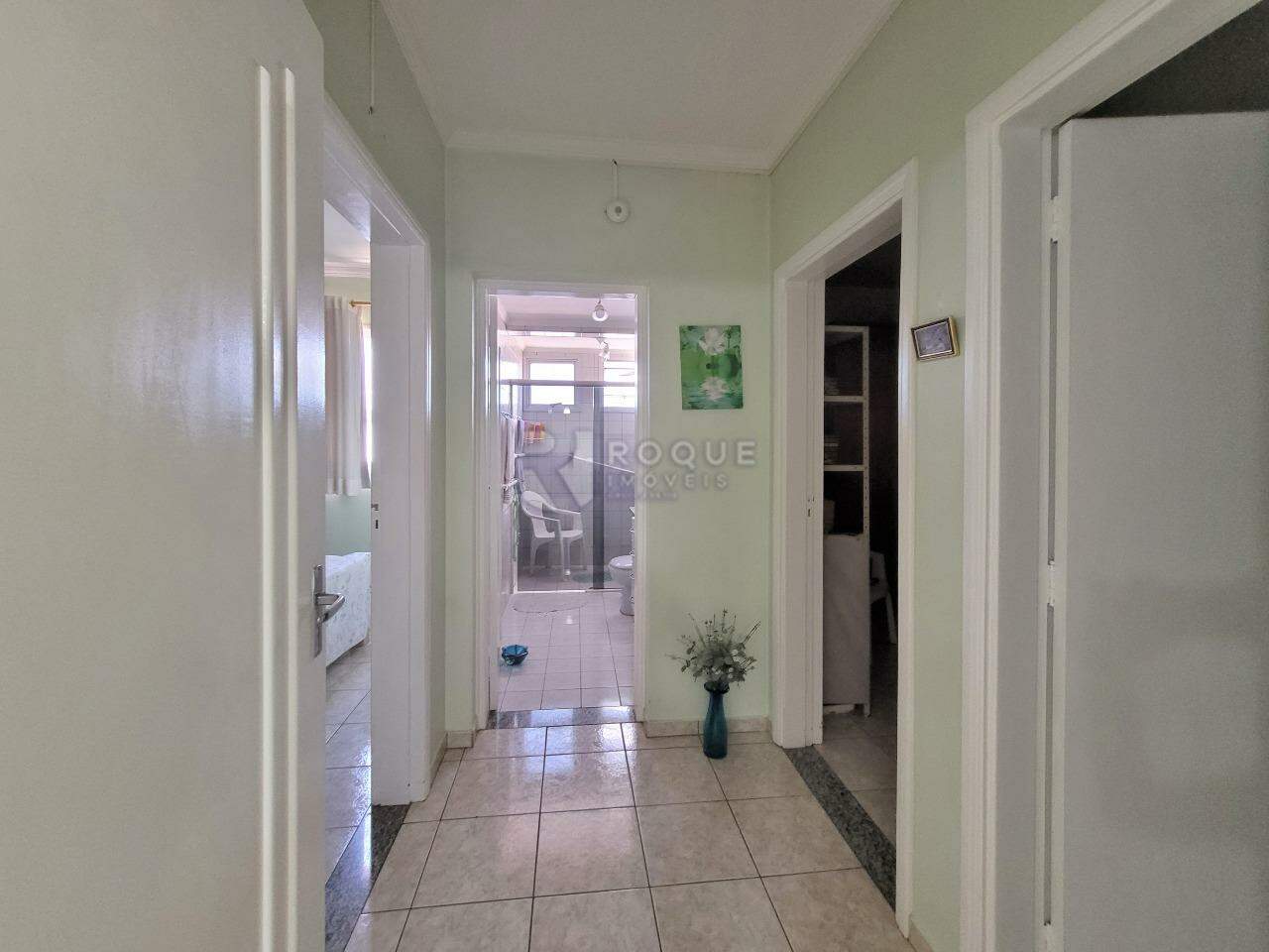 Apartamento para aluguel no bairro Vila Camargo: CORREDOR INTERNO