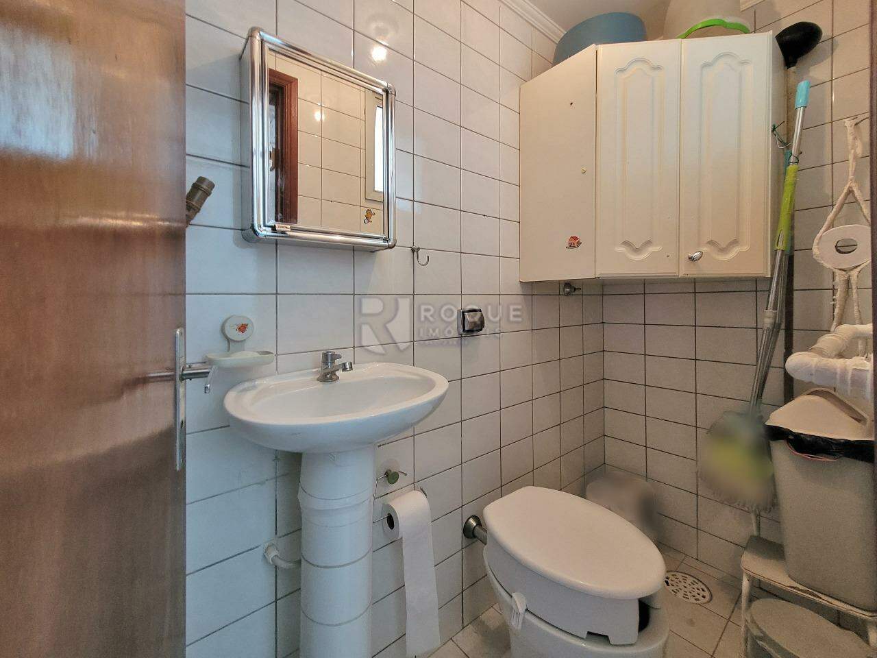 Apartamento para aluguel no bairro Vila Camargo: LAVABO