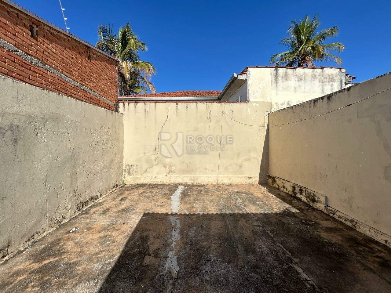 Casa Residencial para aluguel no bairro Vila Independência: Fundo 