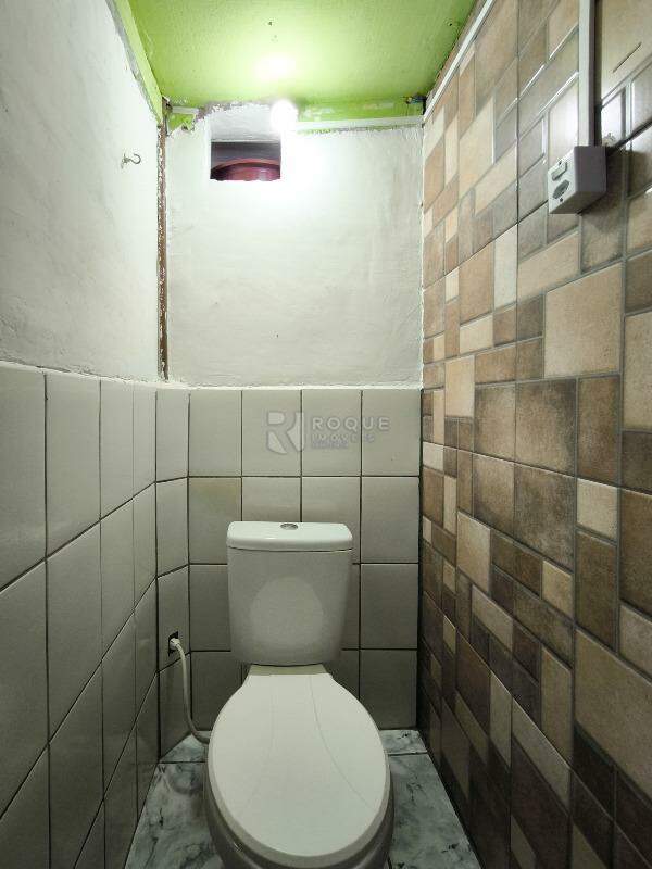 Casa Residencial à venda no bairro Jardim Hortência: WC GARAGEM