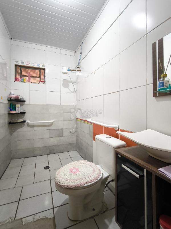 Casa Residencial à venda no bairro Jardim Hortência: BANHEIRO SOCIAL