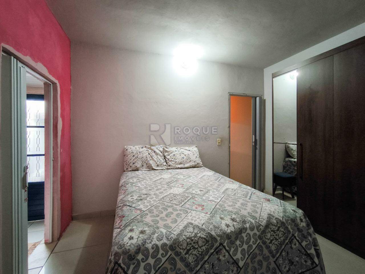 Casa Residencial à venda no bairro Jardim Hortência: SUÍTE