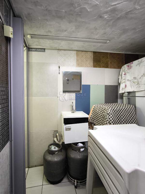 Casa Residencial à venda no bairro Jardim Hortência: LAVABO GARAGEM