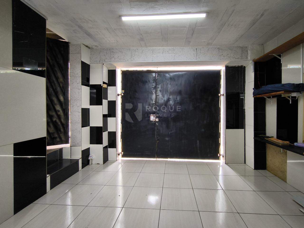 Casa Residencial à venda no bairro Jardim Hortência: GARAGEM