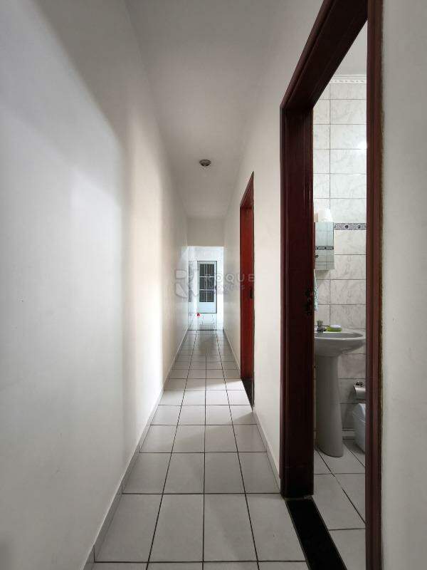Casa Residencial à venda no bairro Parque Residencial Anavec: CORREDOR INTERNO
