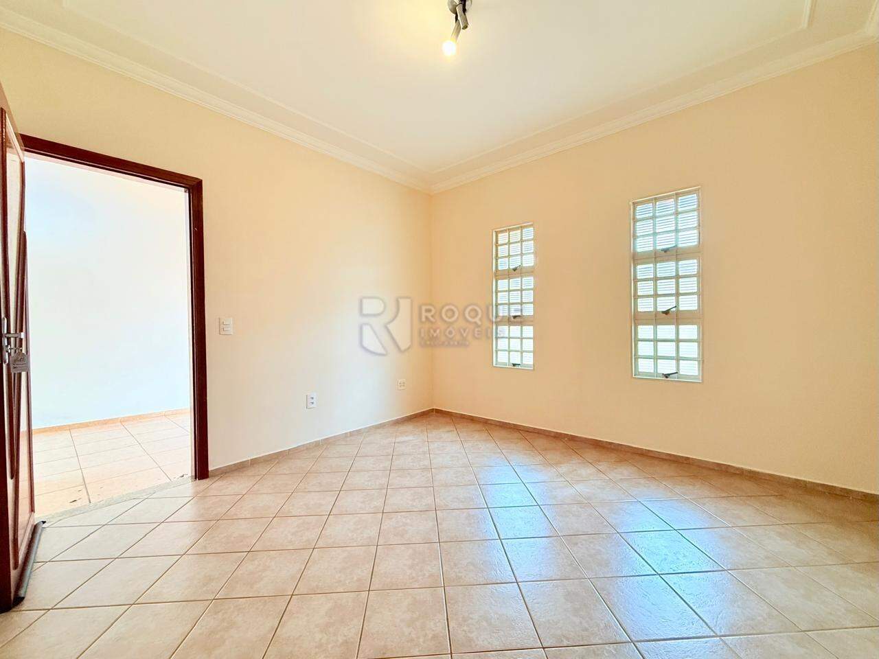Casa Residencial para aluguel no bairro Jardim Residencial Guimarães: Sala