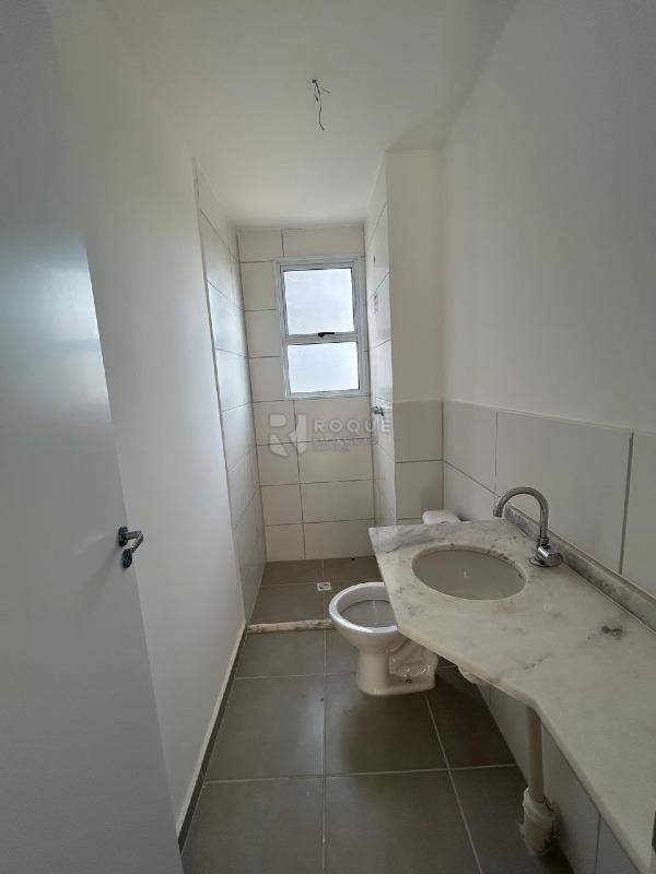 Apartamento à venda no bairro Jardim Esteves: SUÍTE