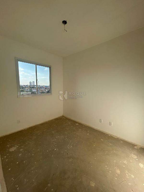 Apartamento à venda no bairro Jardim Esteves: QUARTO 1