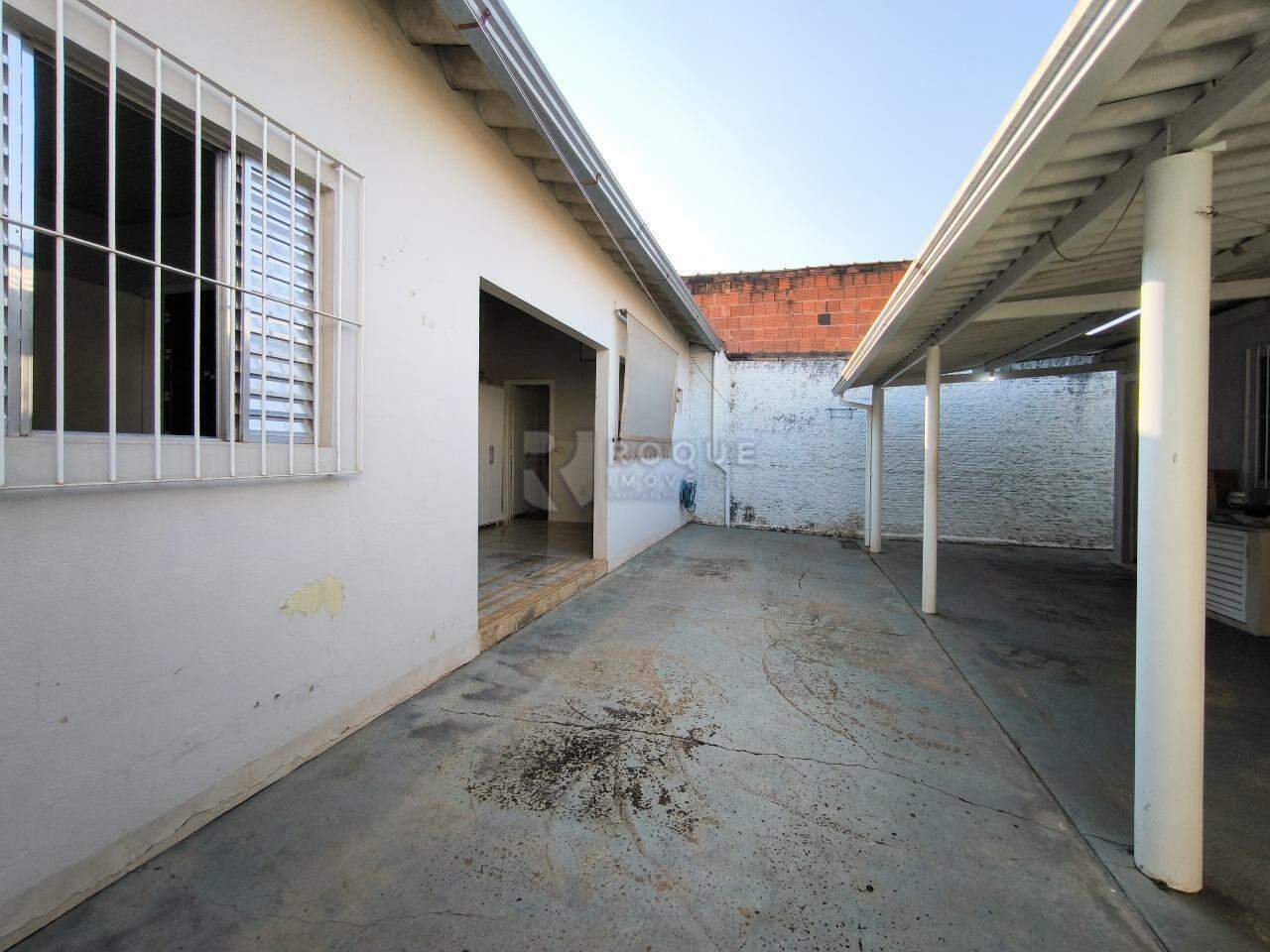 Casa Residencial à venda no bairro Parque Nossa Senhora das Dores: QUINTAL